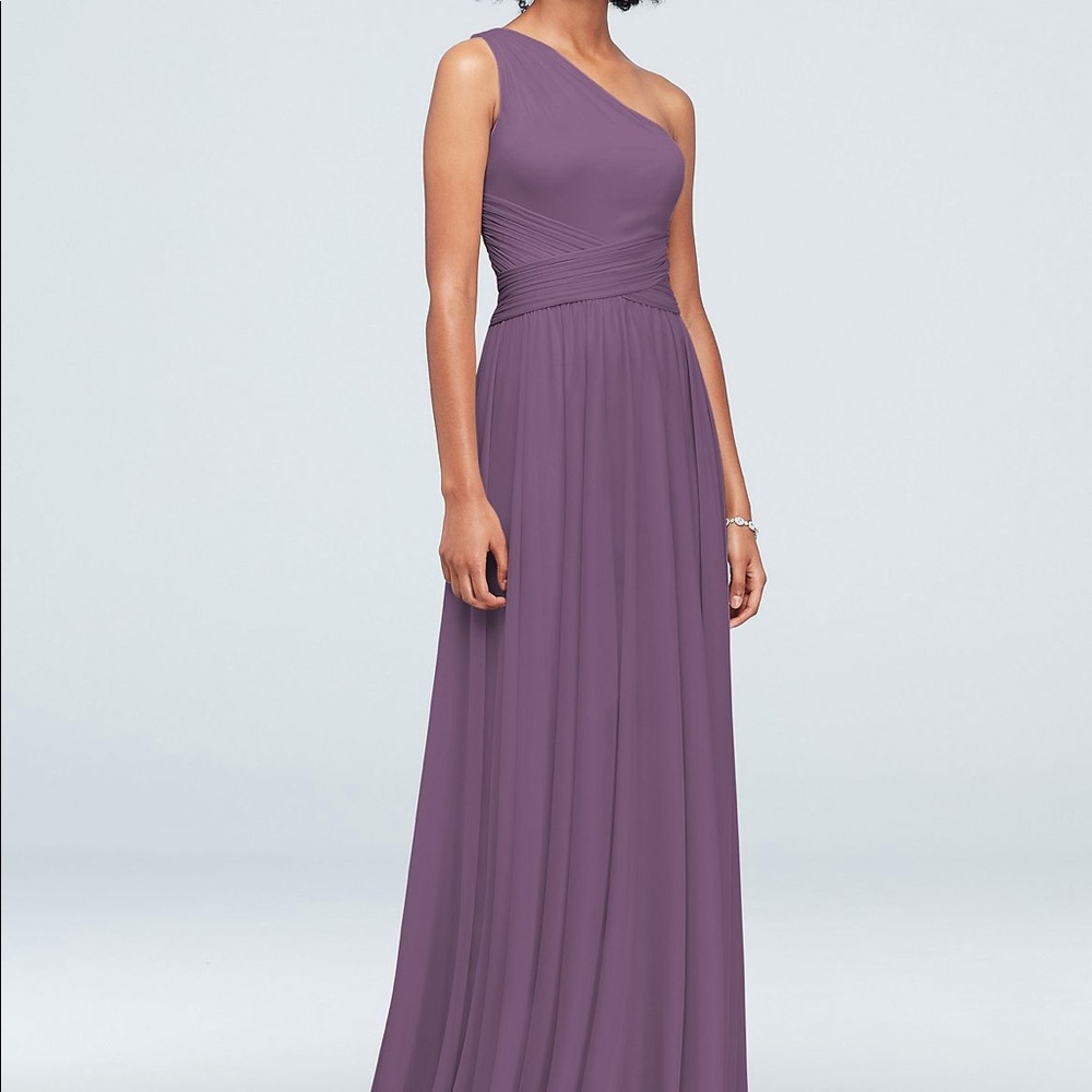 Brand new GORGEOUS Davids Bridal Dress
